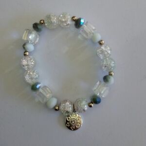 Elegant Silver and White Beaded Bracelet Women's Size OS